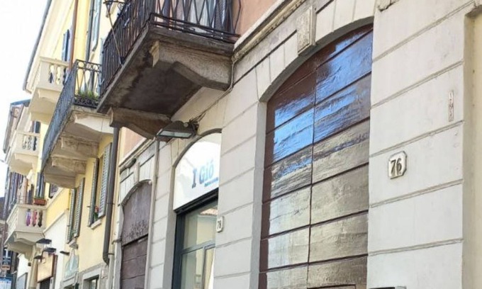 Como Apartment | Violet apartament in the center of Como