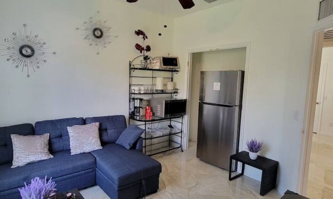 Lehigh Acres Apartment | Violet & Sunshine Suite in Lehigh Acres