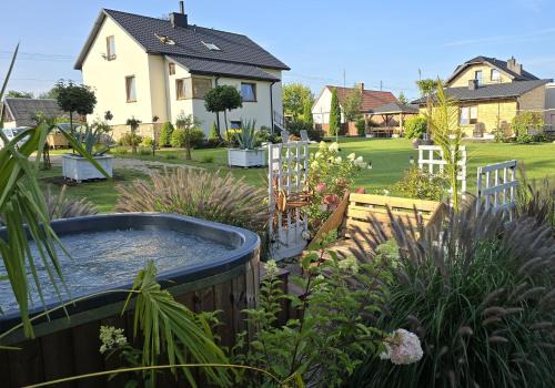 Miedzierza House | VIP VILLAGE Las Woda Rower - Podgrzewany Basen, Balia, Sauna