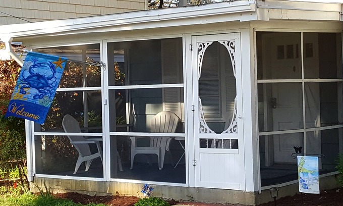Northeast Virginia Beach House | Virginia Beach Vintage Beach Cottage