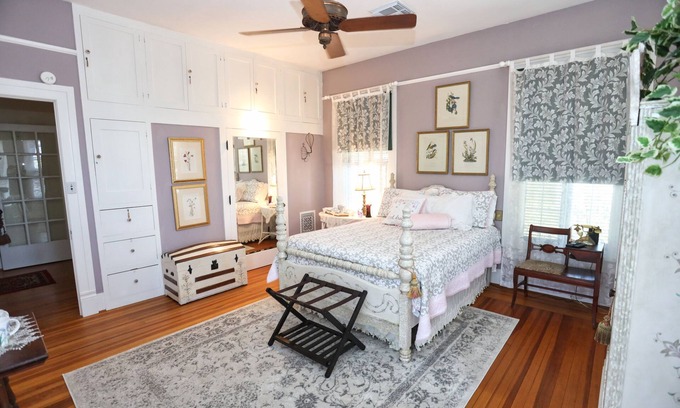 San Jacinto Bed & Breakfast | Virginia Point Inn - Galveston