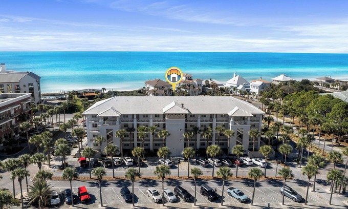 Gulf Place Condo | Visit Gulfplace in the heart of local restaurants and shopping!