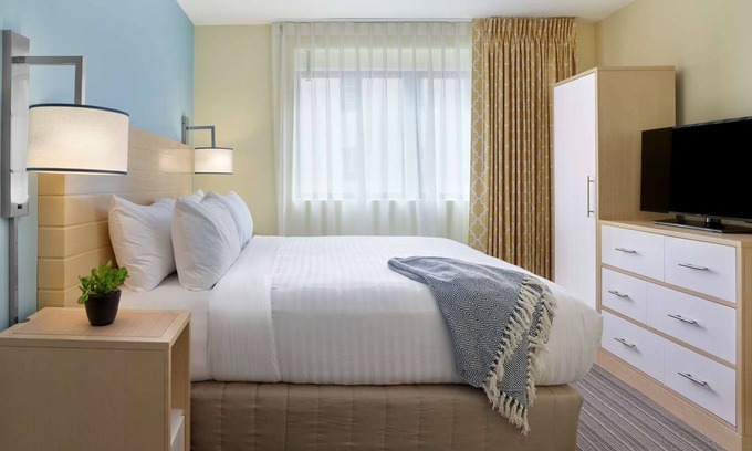Central Business District Apartment | Visit New Orleans! Ideal Downtown Locale near Bourbon Street w/Spacious Rooms