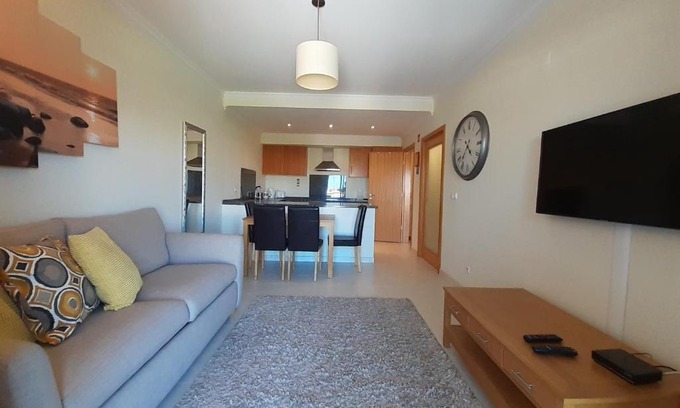 Olhos D'Agua Apartment | Vista das Ondas Olhos de Água I