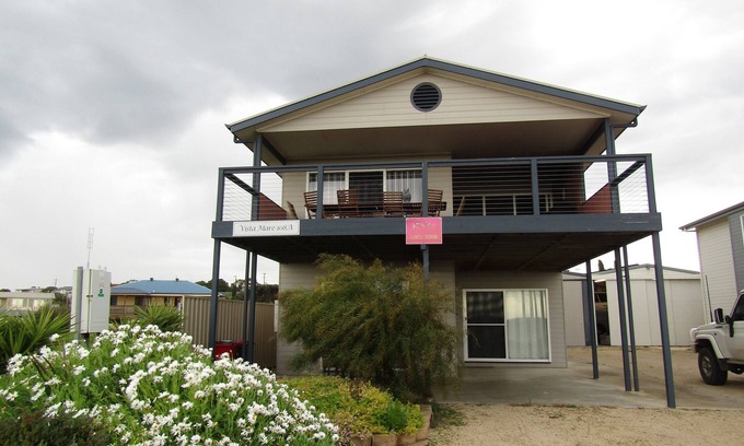 Para Wurlie House | Vista Mare ~ Free Wifi, Esplanade, Fantastic Sea Views Off Peak Special!