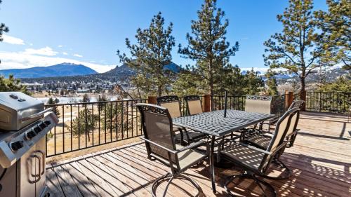 Estes Park House | Vista of Lake Estes by Estes Park Homes home