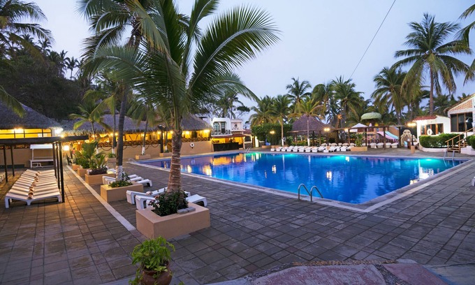 Colinas de Santiago Resort | Vista Playa de Oro Manzanillo