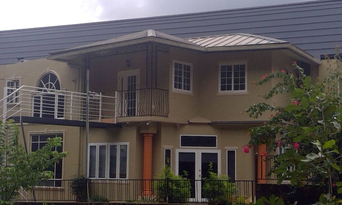 St. Joseph Apartment | Vista Stsys.Bamboo View