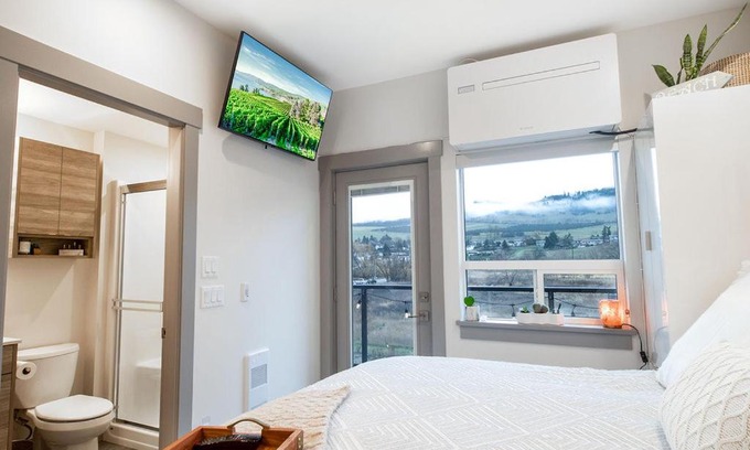 Vernon Apartment | Vita Resort on Lake Okanagan