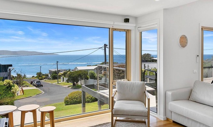 Marengo House | VITAMIN SEA - Uninterrupted sea views in Marengo