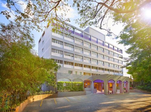 Bangalore City Center Hotel | Vivanta Bengaluru Residency Road