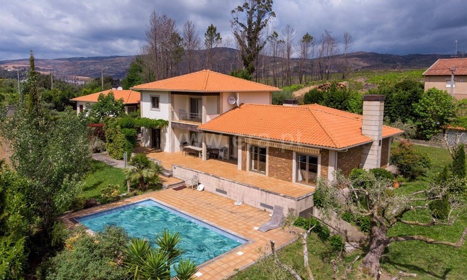 Cossourado Villa | Vivenda Olival - Spacious villa in a quiet location