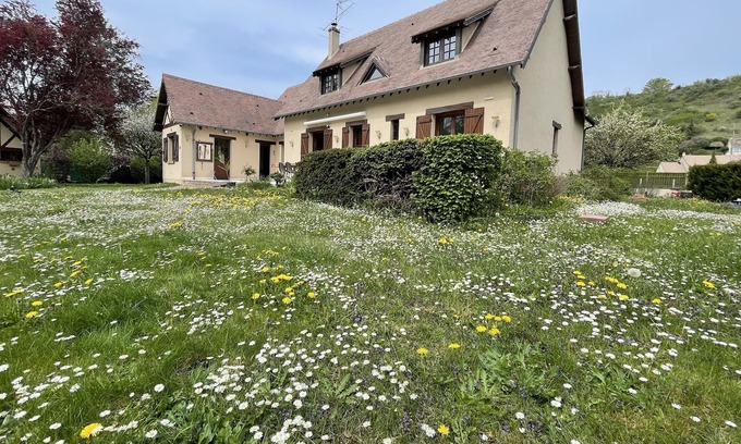 Sainte-Genevieve-les-Gasny House | Vocation Resort Jardin Monet Giverny Vernon