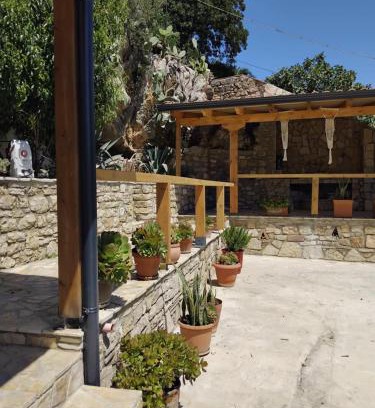 Qeparo House | Vogklis House