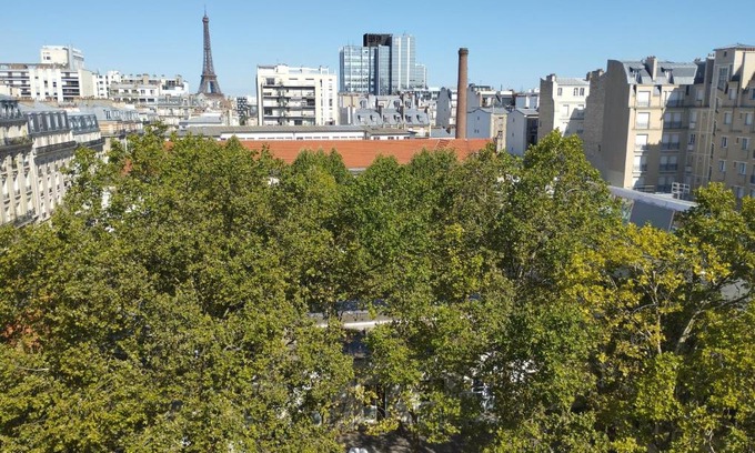 Necker Apartment | VOLONTAIRES EIFFEL TOWER PARIS