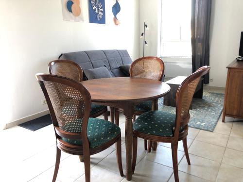 Aubigne-Racan Apartment | Votre oasis de détente : Appartement flambant neuf, 1 chambre, 4 couchages à Aubigné-racan