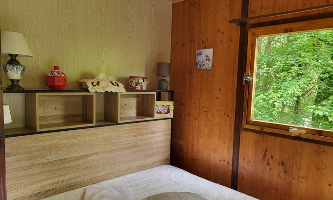 Prats-du-Perigord Ski Chalet | Vous Avez Besoin de Calme Nous Avons ce qu' il Vous Faut!!!! la Dordogne