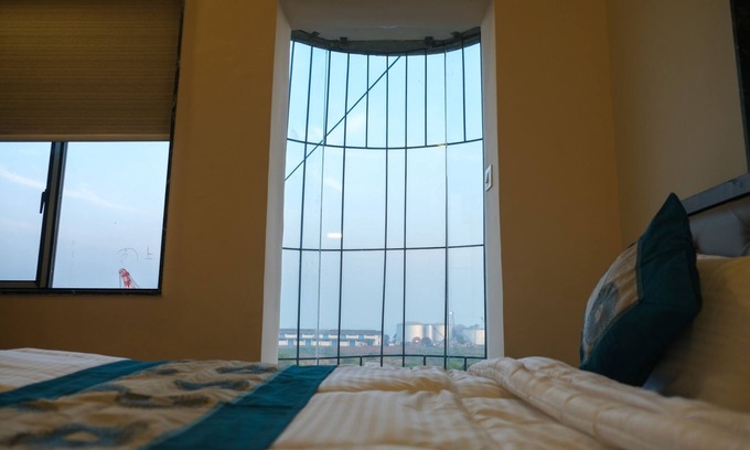 Masjid Bandar Hotel | VR Comforts