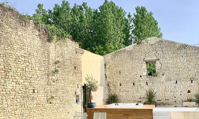 Saint-Medard-d'Aunis House | Vrbo Property