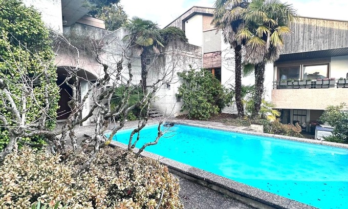 Agra Apartment | Vrbo Property