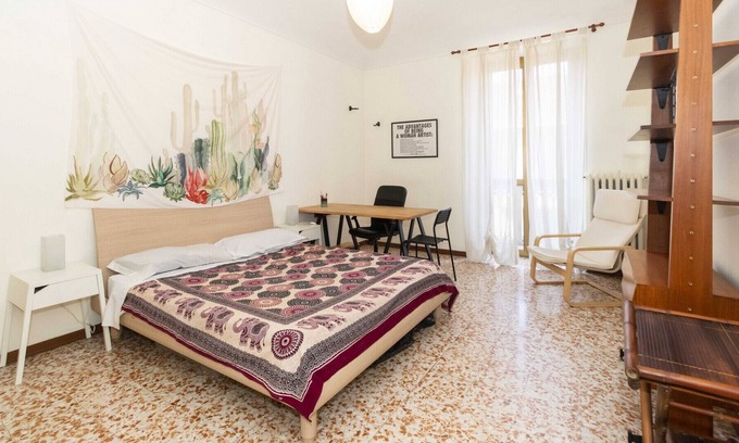Vanchiglia Apartment | Vrbo Property