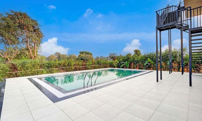 Bissar Akbarpur Hotel | VRS Farms