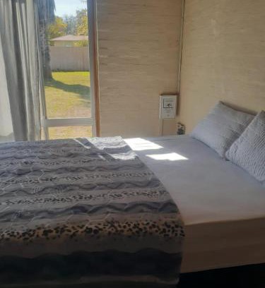 Kareeberg House | Vryburg Good Time Yafe Guest House