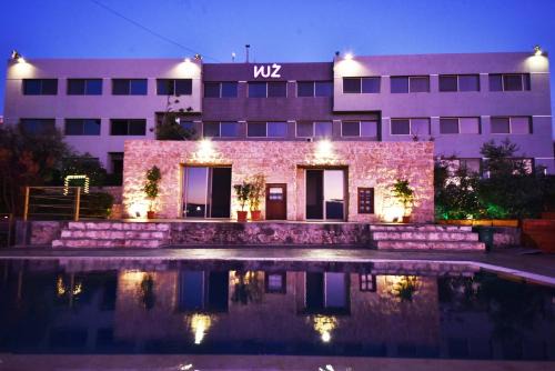 Blat Hotel | VU'Z Hotel