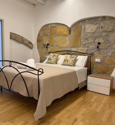 Centro Storico Apartment | VUCCIRIA' S ROOM centro storico