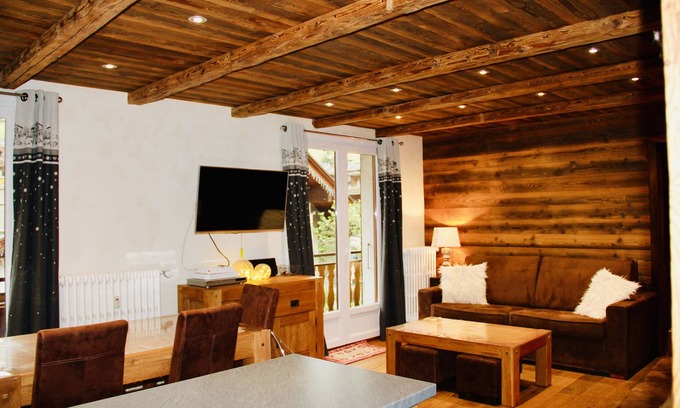 La Clusaz Apartment | Vue montagne Plein Centre place de l'église 3 rooms