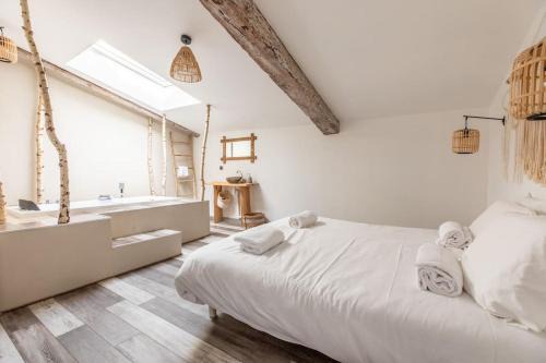 Clermont-Ferrand Apartment | Vue sur le ciel