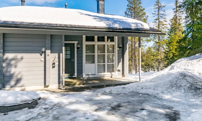 Rukatunturi House | Vuosseli-kelkka 15b by Interhome