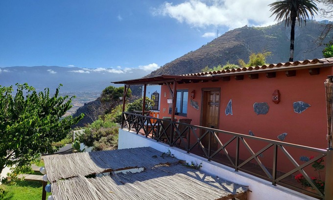 Los Realejos House | VV EL VERODE IN ECOLOGICAL FARM LA ESPIRAL, CALM NATURE AND SEA VIEW