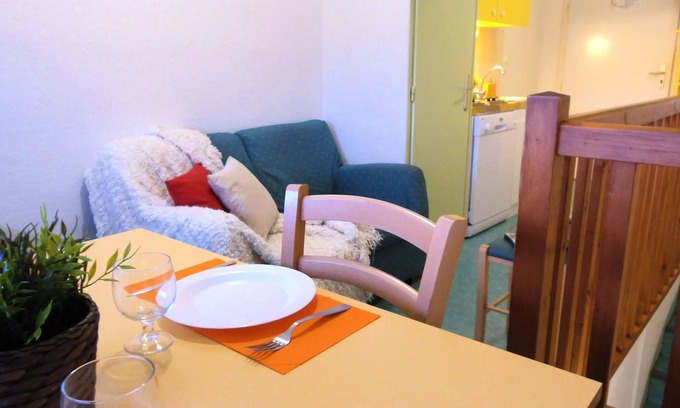 Maisod Apartment | VVF Jura Lac de Vouglans - 3-room gîte for 6 people 1 baby (4 + 2 children under 12)