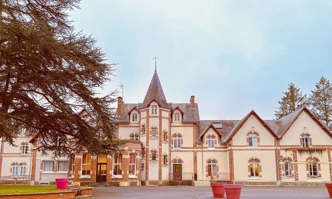 Neuvy-sur-Barangeon Hotel | VVF Nature Parc Sologne Berry, Neuvy sur Barangeon