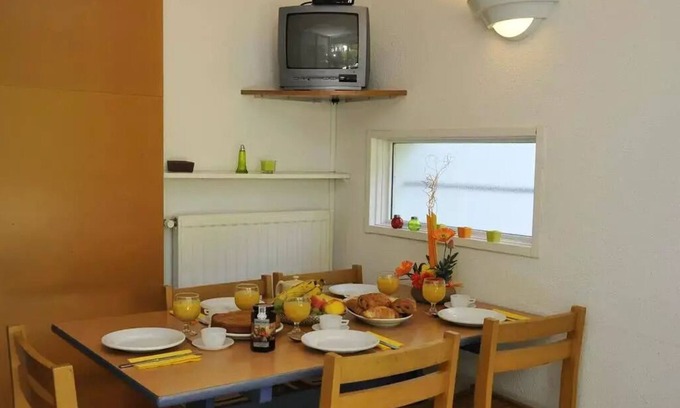 Saint-Jean-Pied-de-Port Apartment | VVF Residence Pays Basque Saint-Jean-Pied-de-Port * - 2 Room Apartment 4 People 1 baby