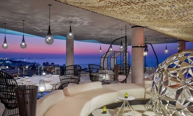 Shati Al Qurum Hotel | W Muscat