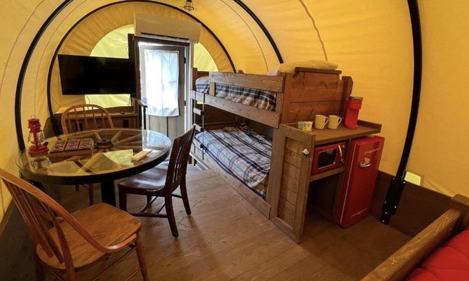 Lancaster House | Wagon - 03 Lockridge Park