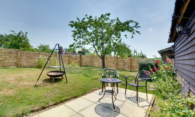 Tenterden House | Wagon Lodge at Forstal Farm