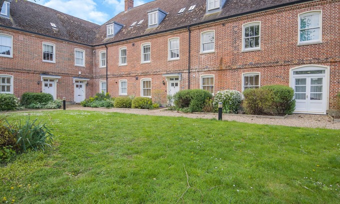 Blythburgh Apartment | Wagtails - Two Bedroom Apartment, Sleeps 4