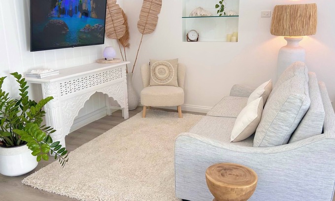 Kewarra Beach House | Wai Tui Villas, couples getaway-4min walk to beach