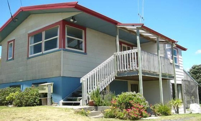 Waihi Beach House | Waihi Beach family bach