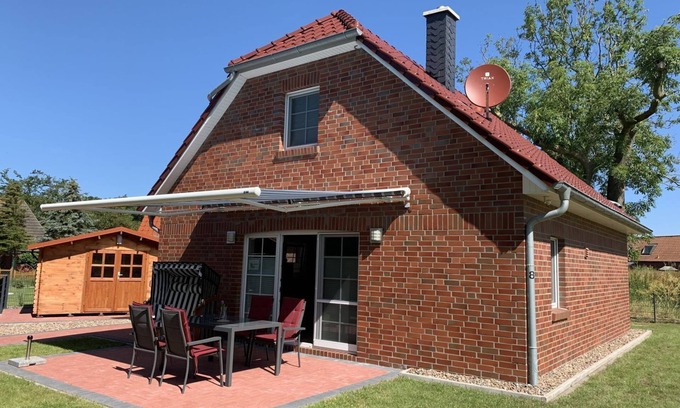 Hilgenriedersiel House | Waikiki - Allergy-friendly 100sqm vacation home with fireplace and garden in