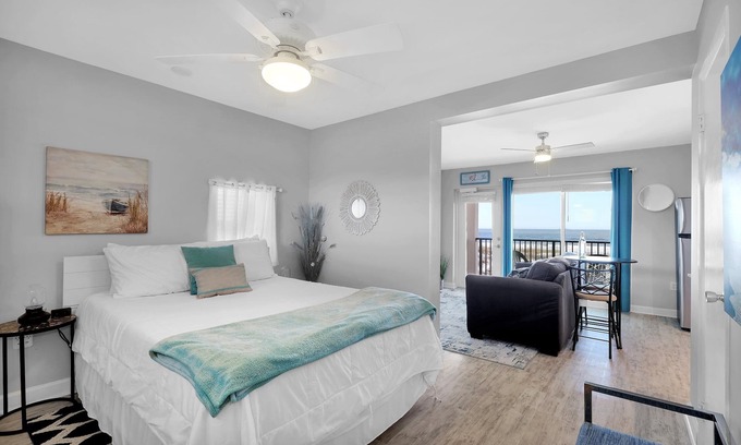 Jacksonville Beach Condo | Wait n' Sea- Beach front view and close to Mayo Clinic