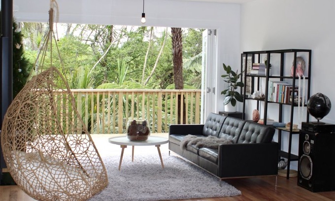Waiatarua House | Waitakere Ranges Retreat