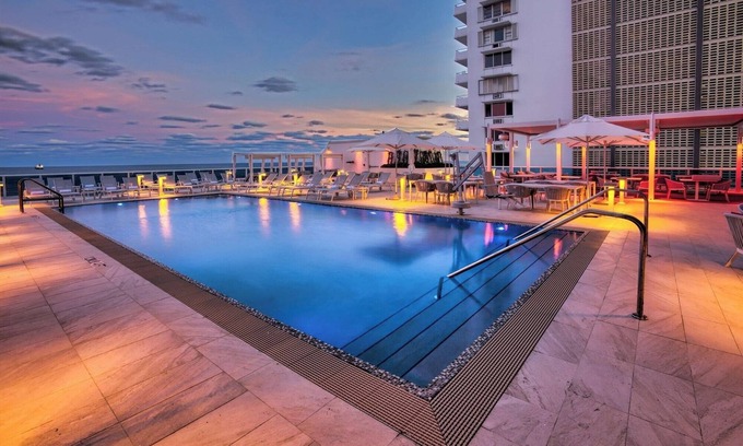 Central Beach Hotel | Wake to Ocean Views, Explore Las Olas Shops, Dining, Museum, and Nightlife