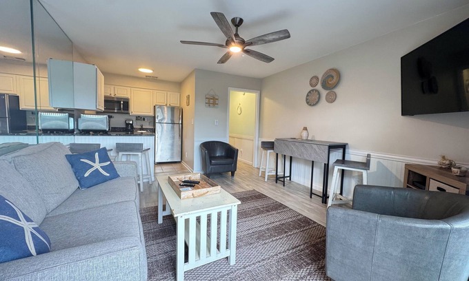 North Forest Beach Condo | Wake Up On the Ocean and Across the Street From Coligny Plaza!