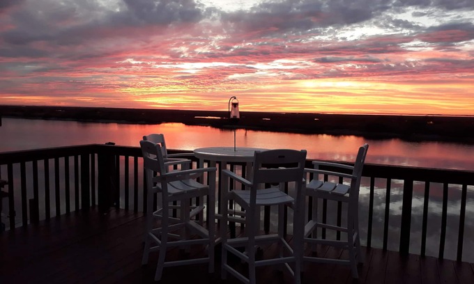 Matagorda House | Wake up on the Water! MATAGORDA, TX -Discounted Weekdays!
