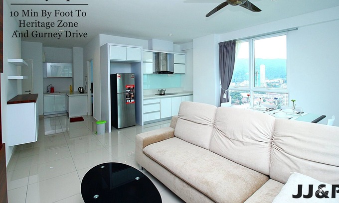 Downtown George Town Apartment | Wake Up To Beautiful Penang Day Seaview