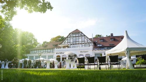 Neupetritor Hotel | Waldhaus Oelper